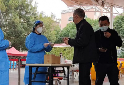 深圳市坪山区司法局社区法律顾问全员支援各社区防疫工作