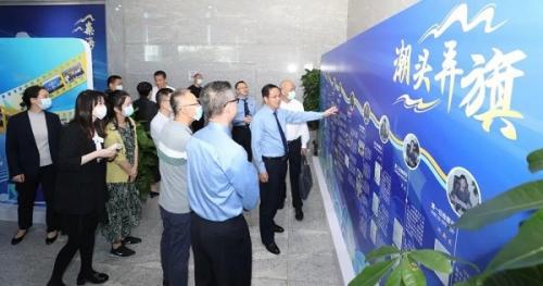 深圳罗湖检察院组织召开了建院40周年“回罗检看看”座谈会