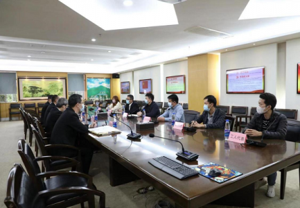 广东省中山市第一法院和镇政府联合举行企业员工工资发放座谈会