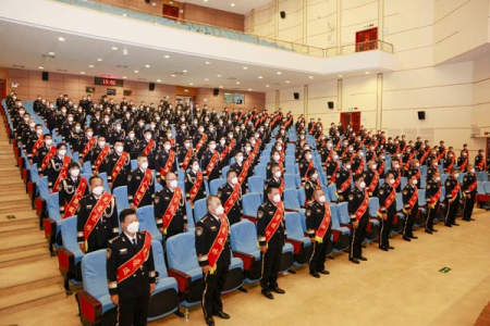 广东省惠东县公安局举行2022年度表彰大会暨民警荣休仪式
