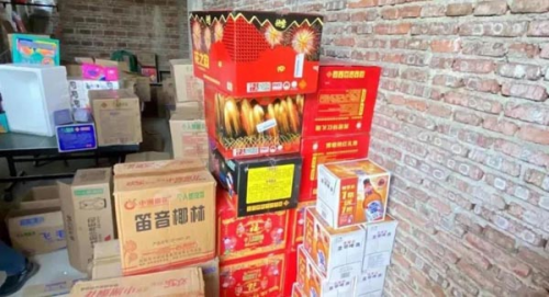 广东惠州公安全力打击非法运输储存销售烟花爆竹行为