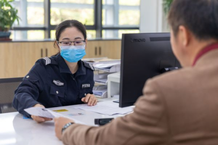 广东东莞成功签发首例人才签注