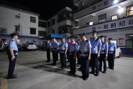 广东博罗公安开展第二次夏夜治安巡查宣防统一行动