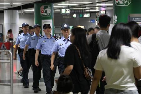 深圳公安开展夏夜治安巡查宣防第五次集中统一行动