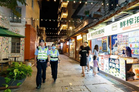 广东惠州公安开展第六次夏夜治安巡查宣防集中统一行动